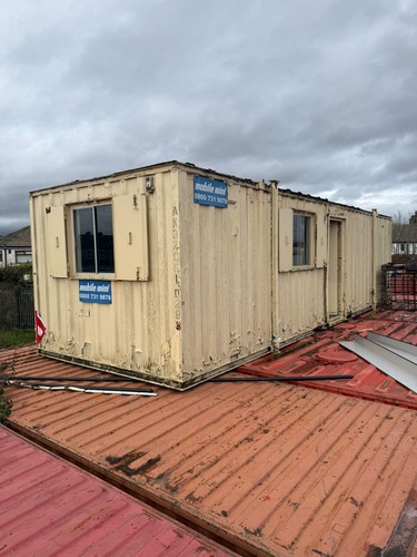 Portable building site cabin - site,
